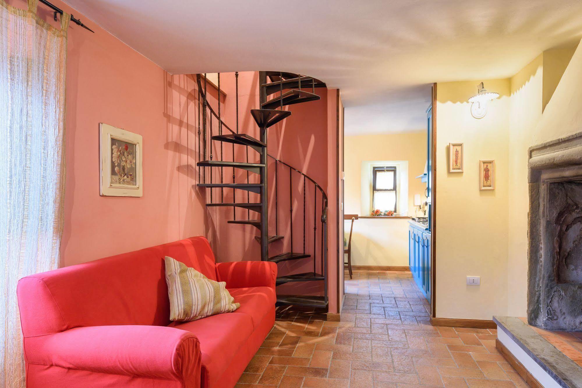 Reggiolo Borgo Dei Corsi Holiday House מראה חיצוני תמונה