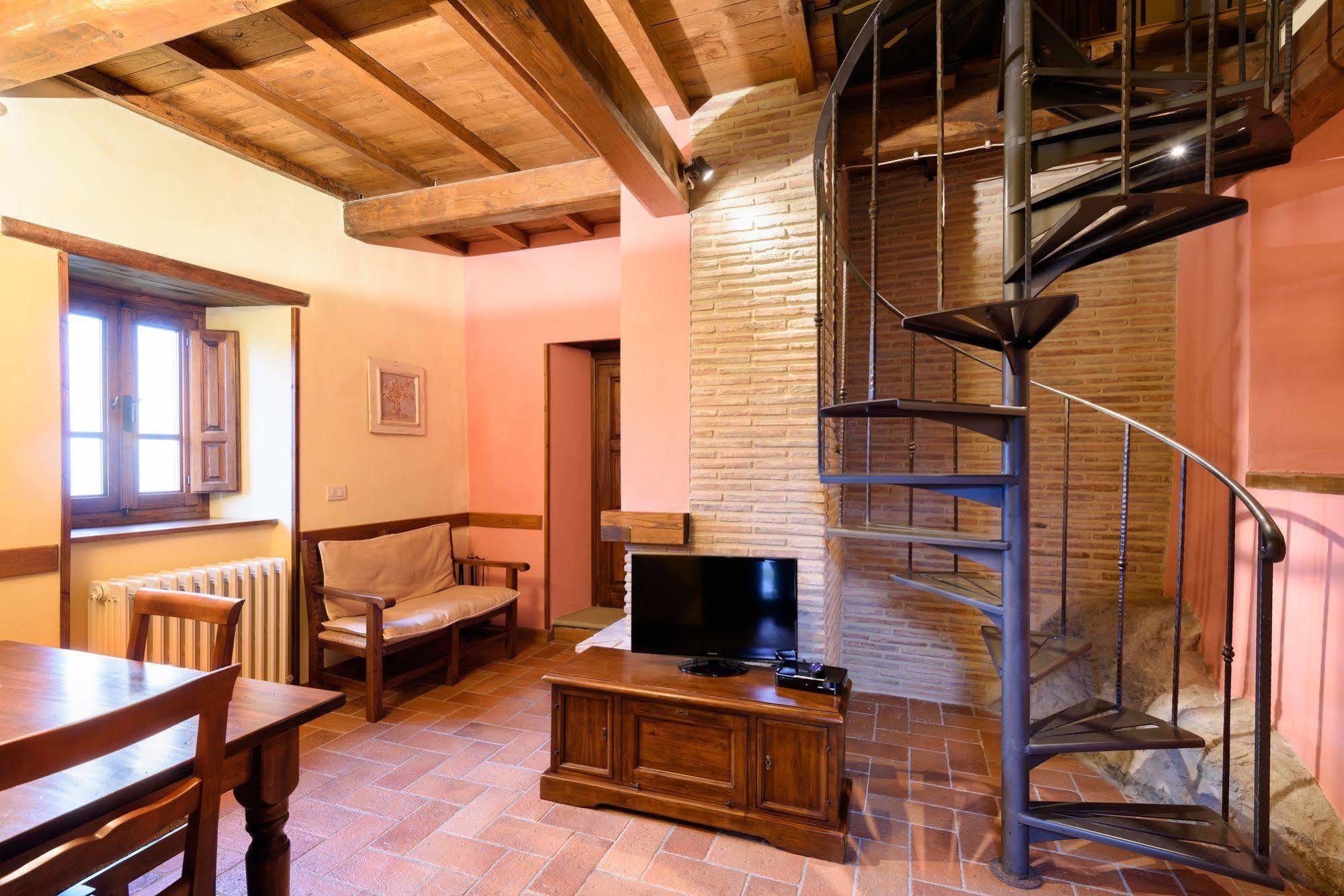 Reggiolo Borgo Dei Corsi Holiday House מראה חיצוני תמונה