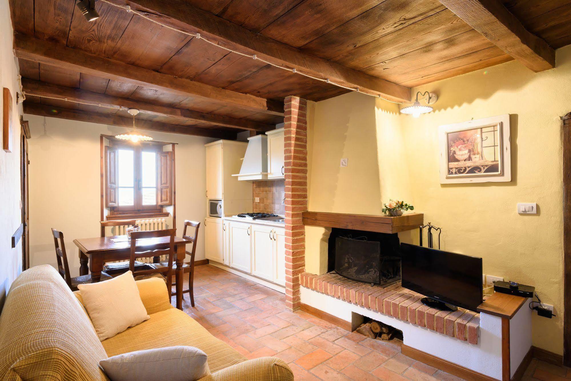 Reggiolo Borgo Dei Corsi Holiday House מראה חיצוני תמונה