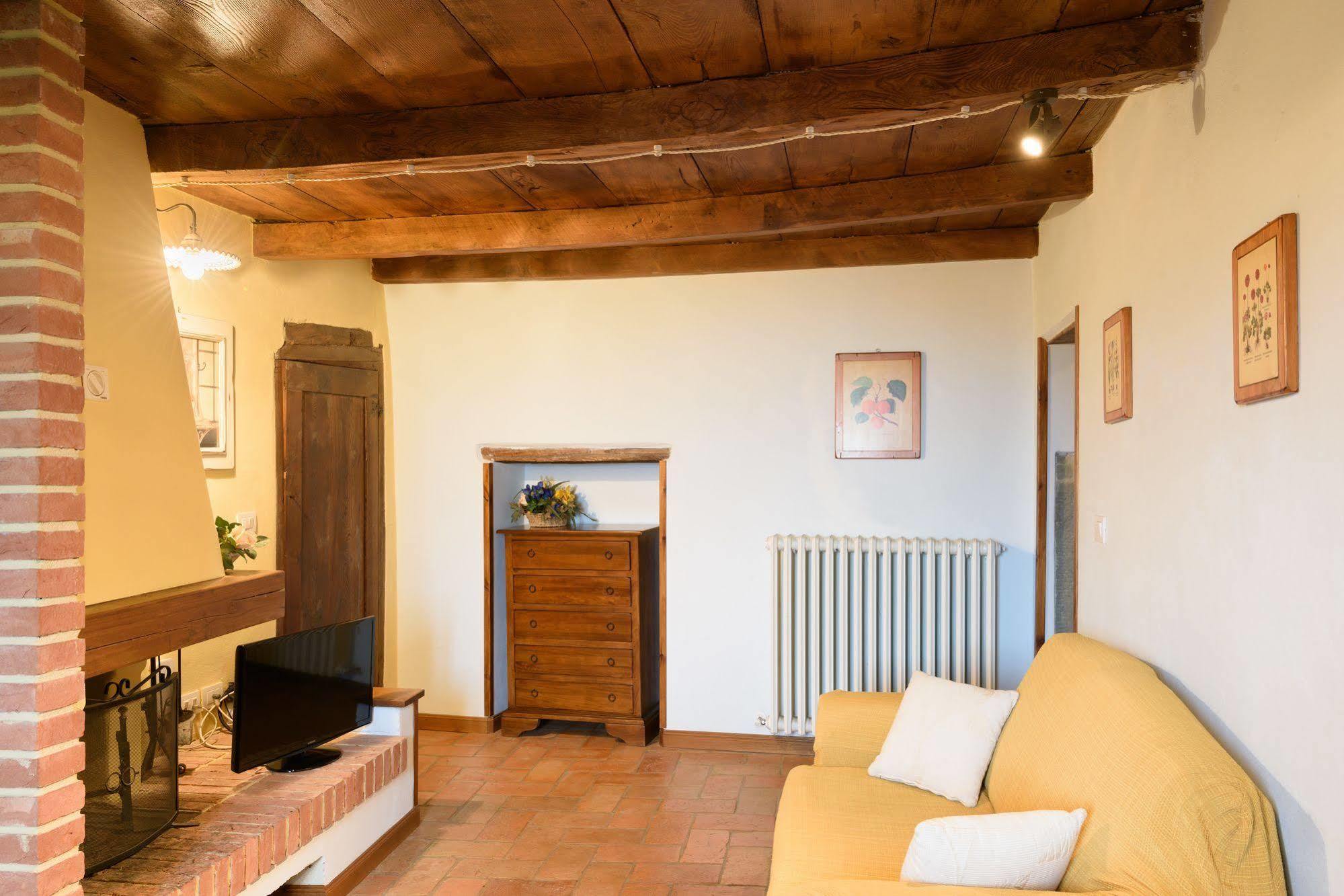 Reggiolo Borgo Dei Corsi Holiday House מראה חיצוני תמונה